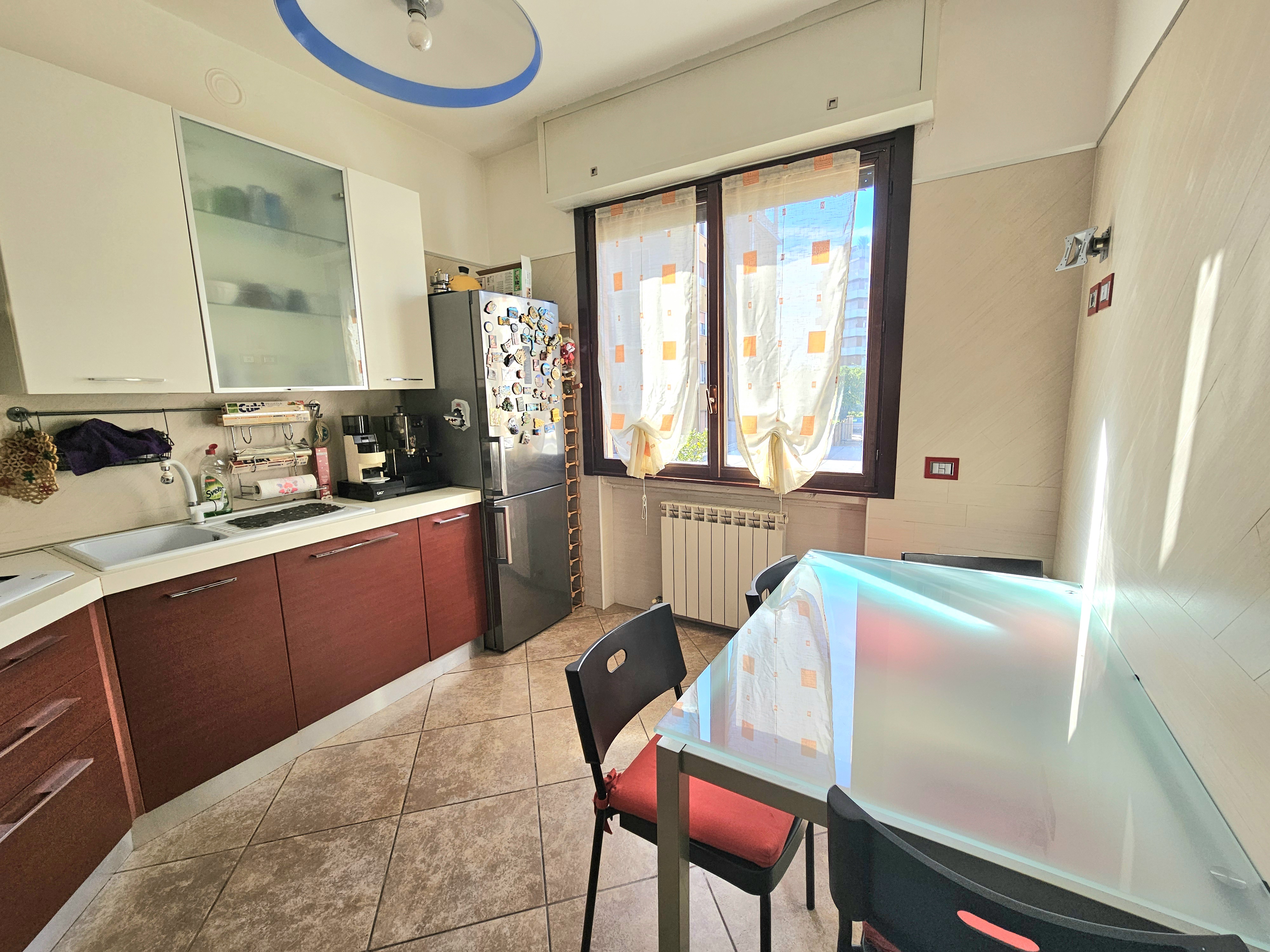 Trilocale con tripla esposizione ed ampio balcone - Foto 6