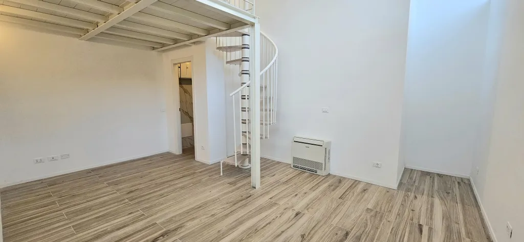 Splendido bilocale soppalcato ristrutturato a nuovo - Foto principale