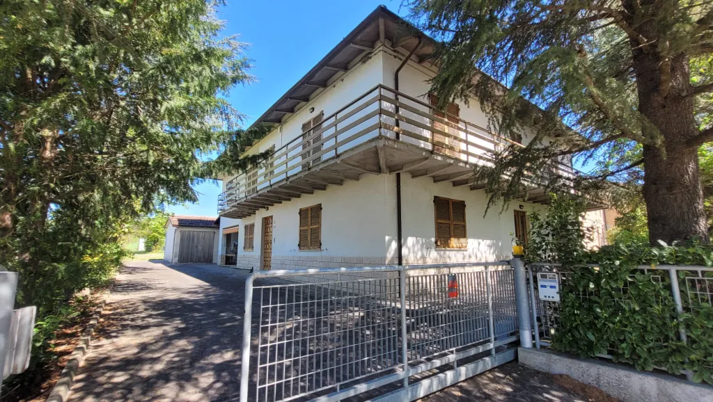 Villa con ampio giardino - Località Bellaria (Acqualagna) - Foto principale