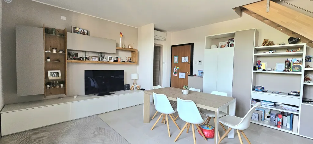 Appartamento di recente realizzazione su due livelli - Foto 4