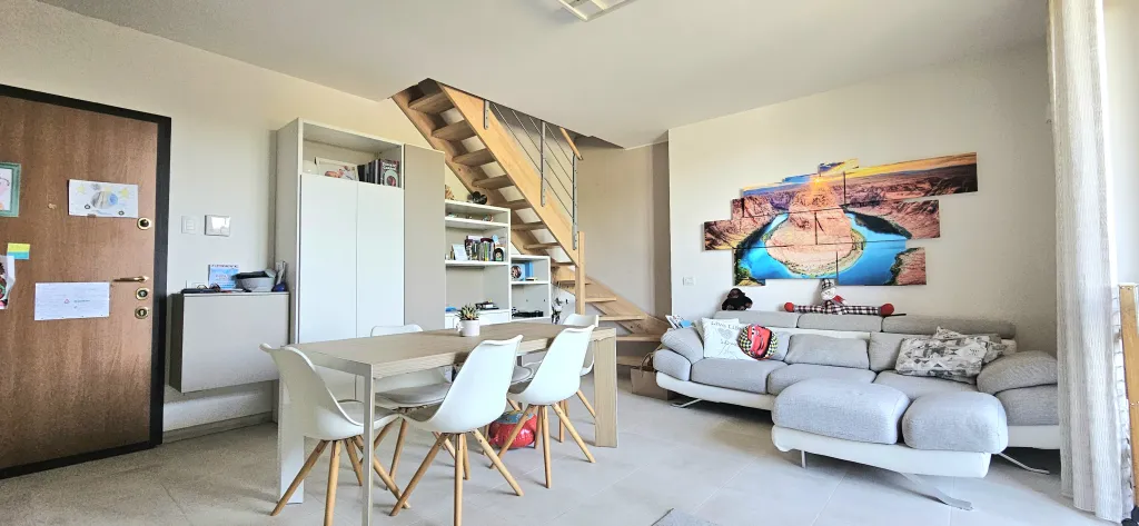 Appartamento di recente realizzazione su due livelli - Foto principale